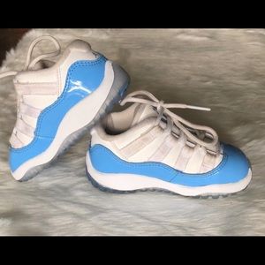 Jordan 11 Retro university blue “UNC” blue size 5c